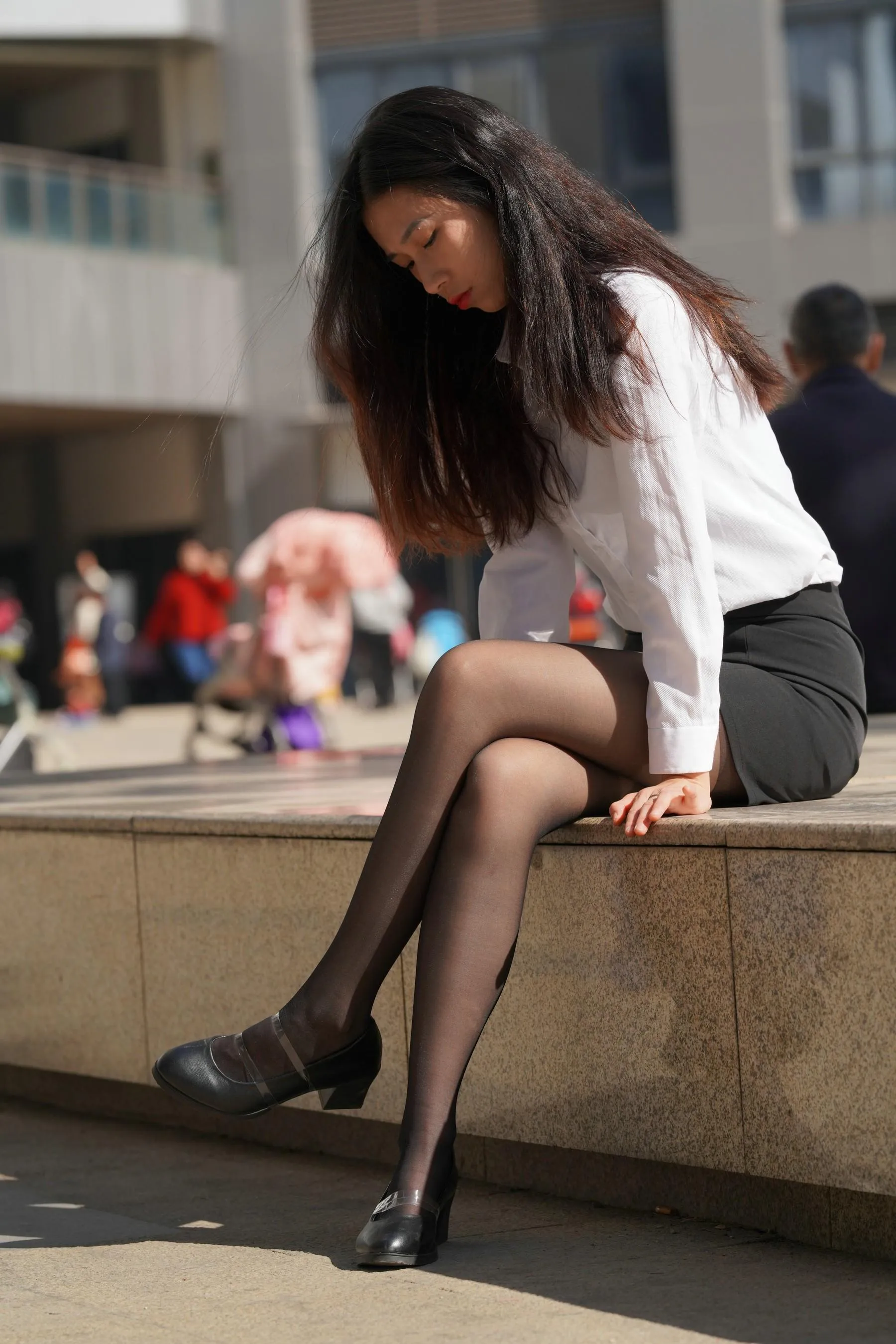 [魔镜街拍] NO.135 街拍OL范黑丝美女 [508P]插图8